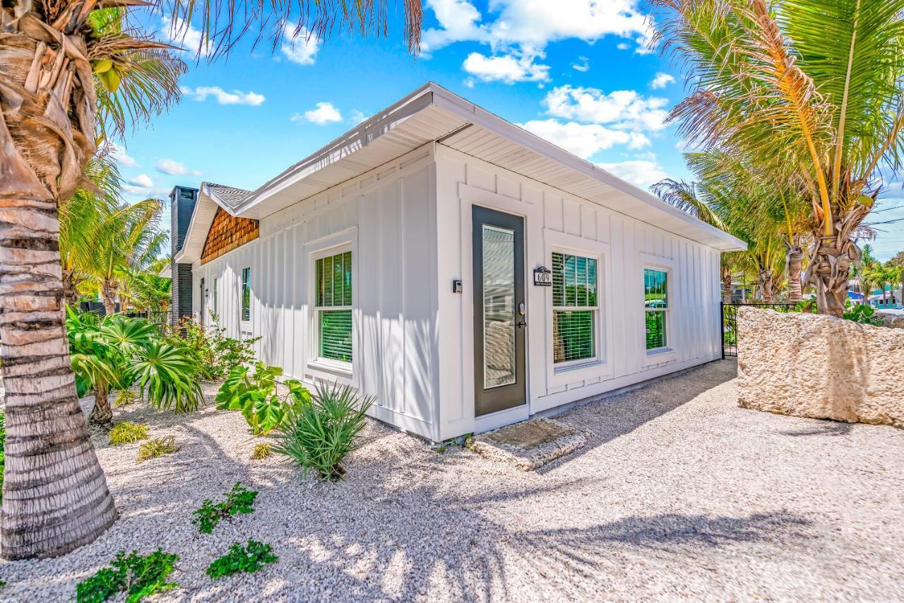 Pelican Post At Anna Maria Island Inn 브레이든턴비치 외부 사진