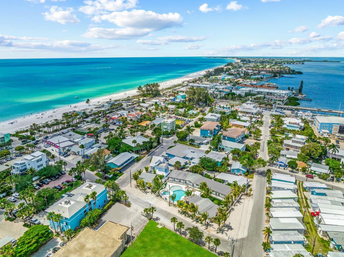 Pelican Post At Anna Maria Island Inn 브레이든턴비치 외부 사진